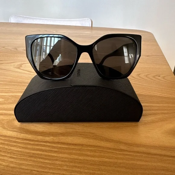 Prada | Accessories | Prada Glossy Black Cateye Sunglasses  display picture 3